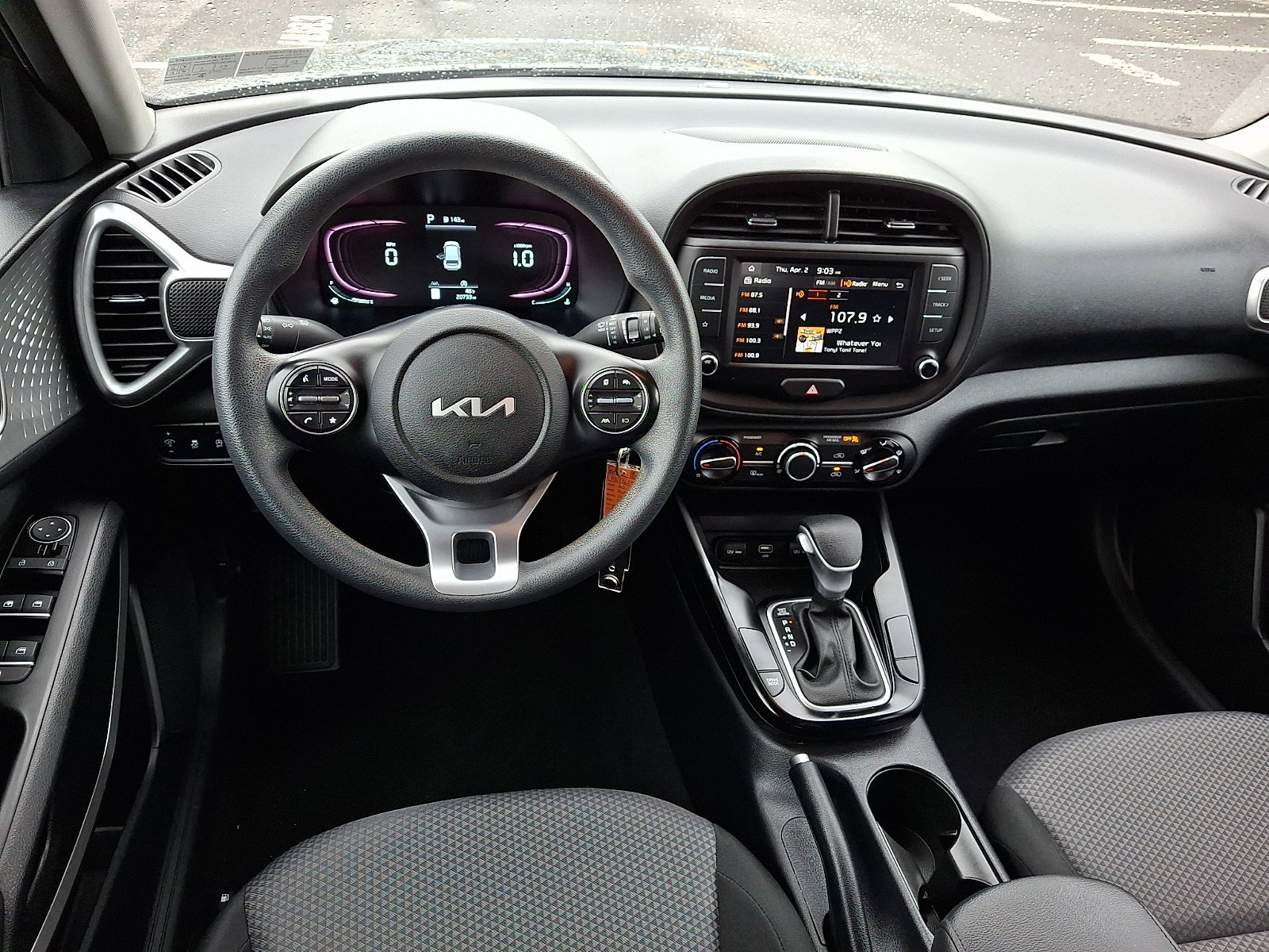 Used 2023 Kia Soul LX FWD image 11