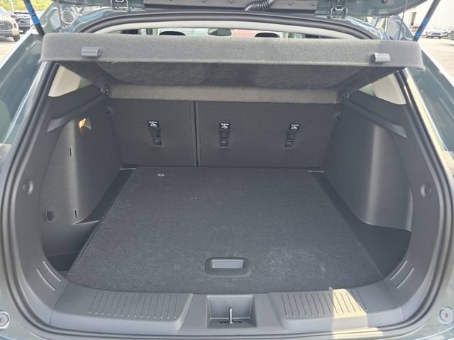 New 2026 Chevrolet Trax LT w/ LT Convenience Package FWD image 18