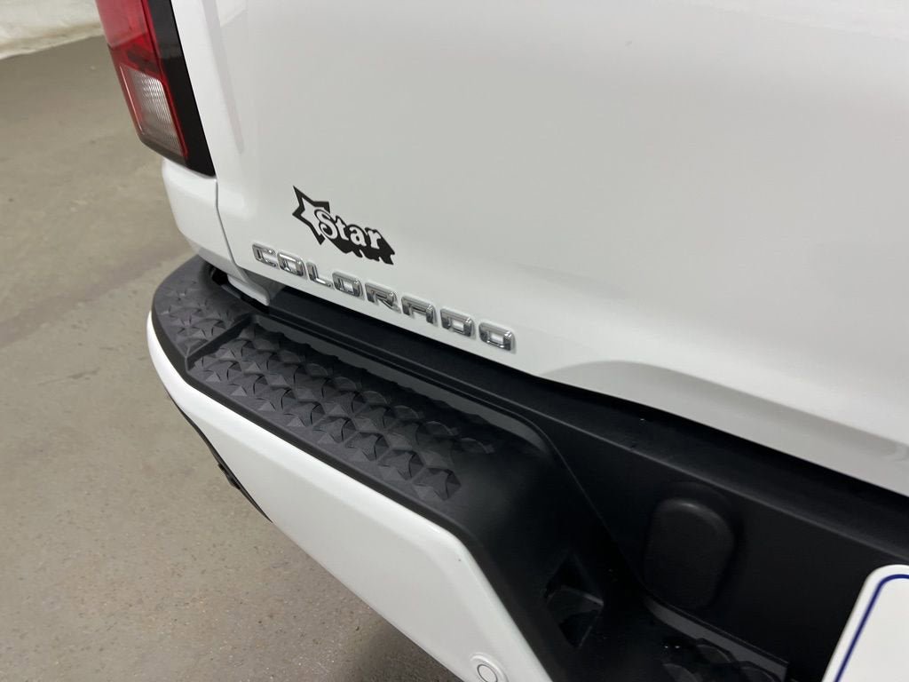 New 2025 Chevrolet Colorado LT w/ LT Convenience Package RWD image 16