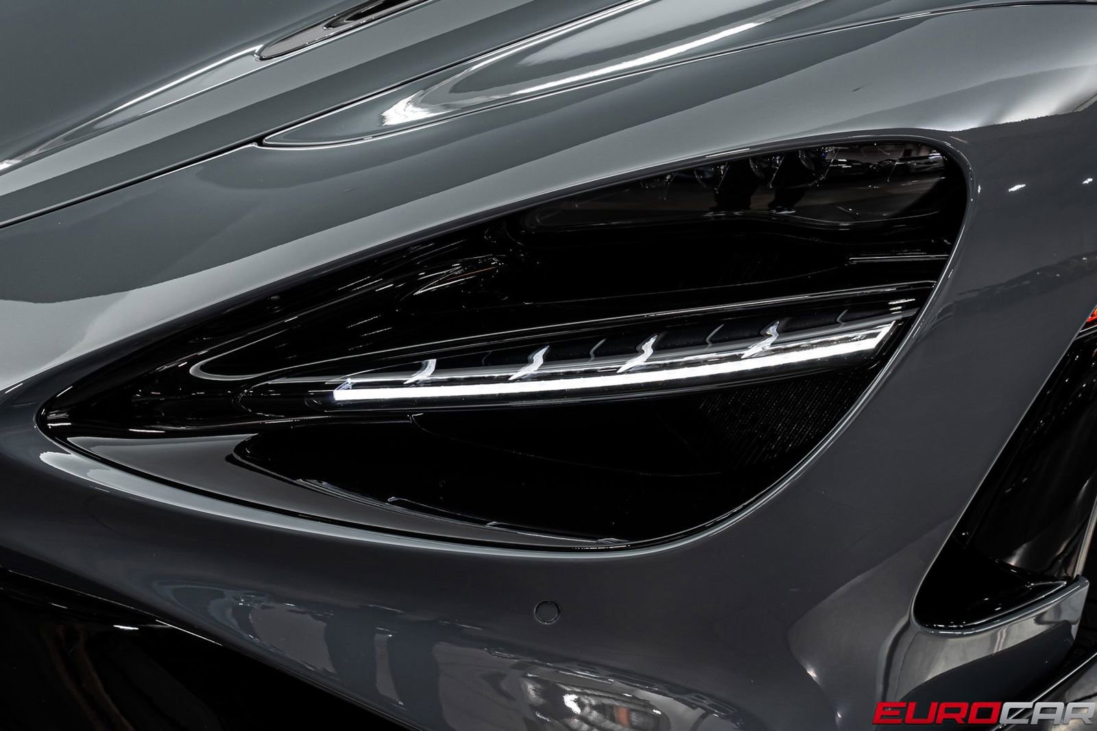 Used 2022 McLaren 765LT image 16