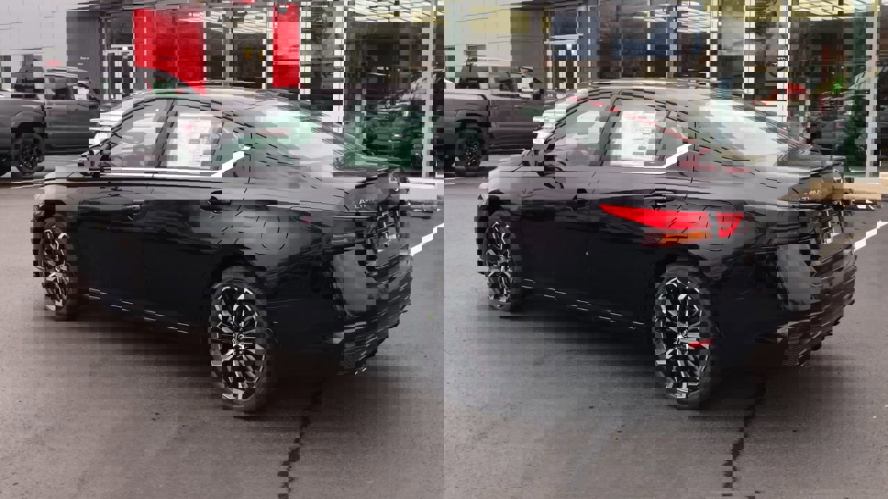 New 2025 Nissan Altima 2.5 SR w/ SR Premium Package image 6