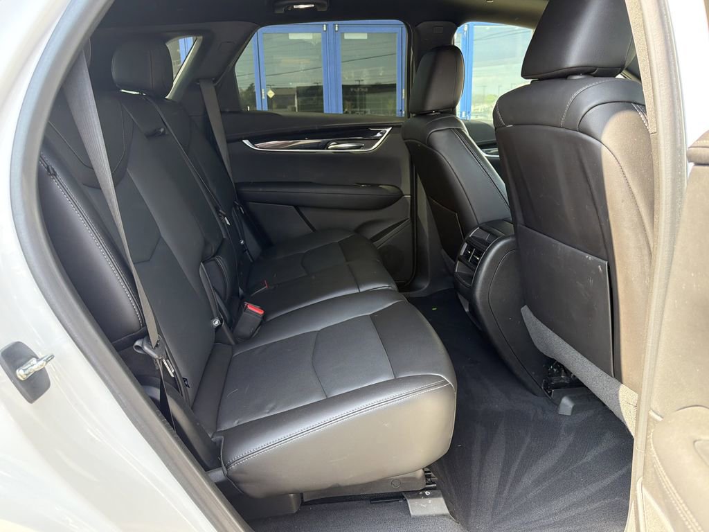 Certified 2022 Cadillac XT5 Premium Luxury image 16