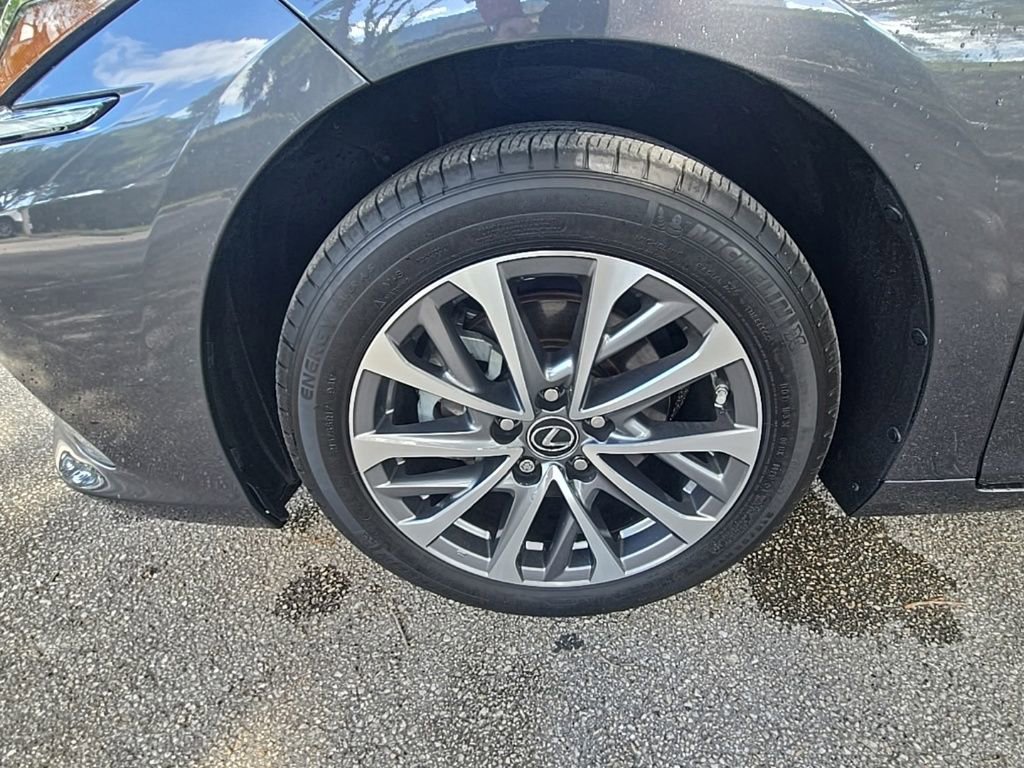 Used 2023 Lexus ES 350 w/ Accessory Package (Z2) FWD image 10