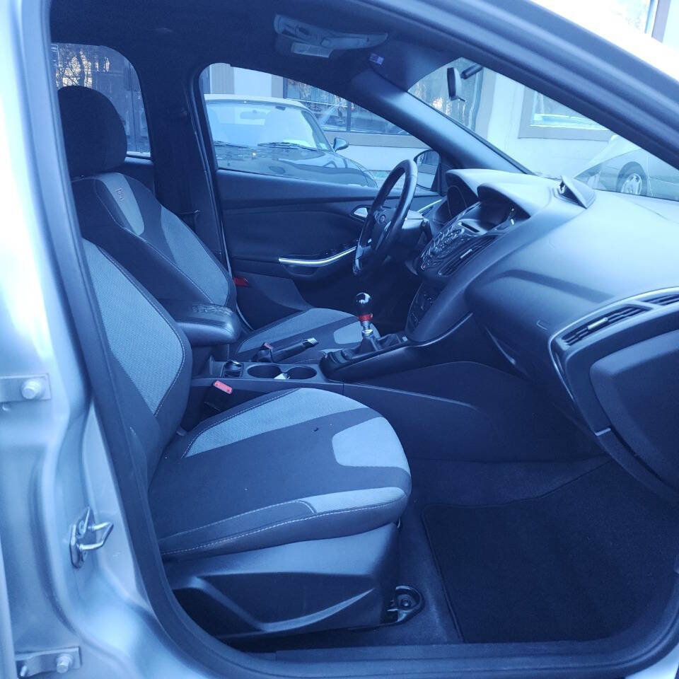 Used 2014 Ford Focus ST image 9