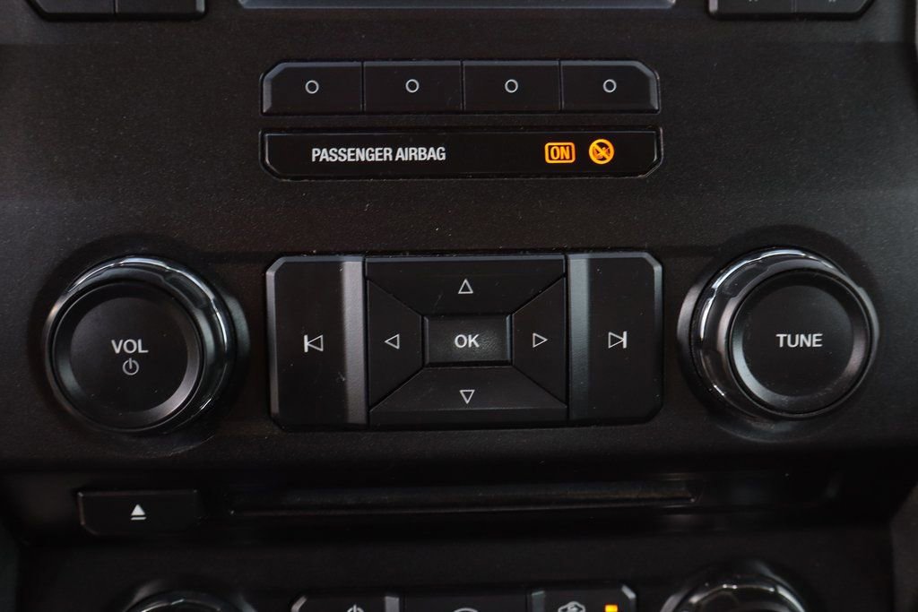 Used 2017 Ford F550 2WD Crew Cab Super Duty image 31