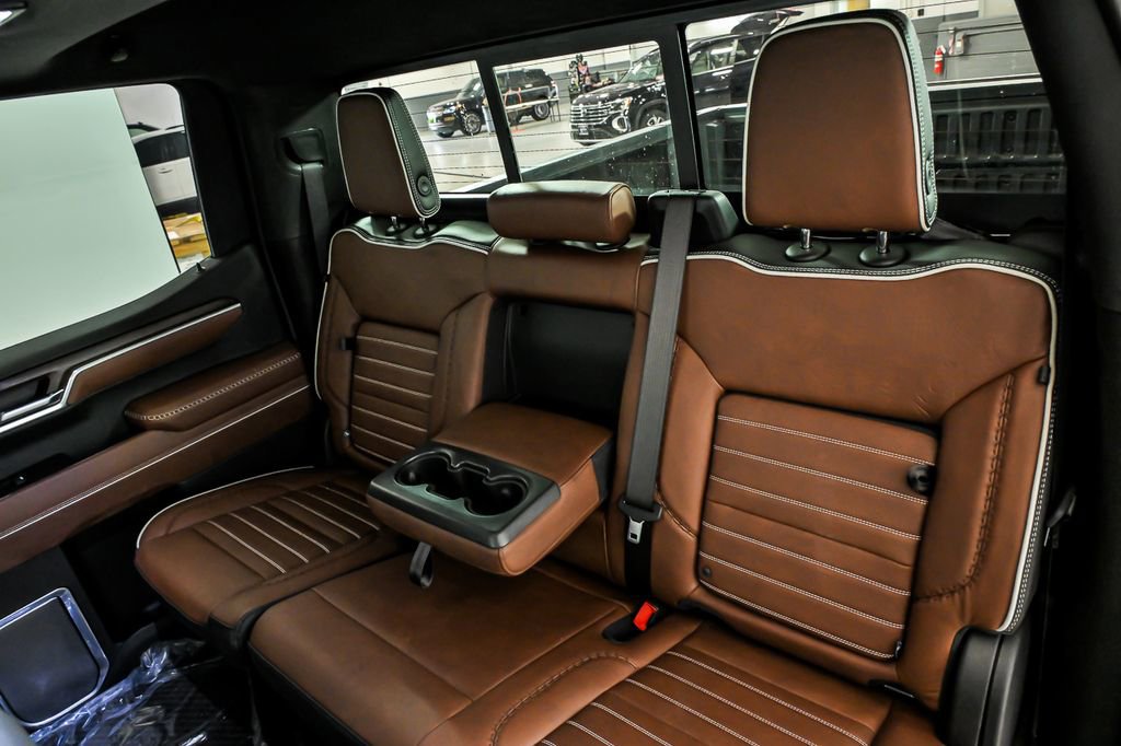 New 2026 GMC Sierra 1500 Denali Ultimate AWD/4WD image 7