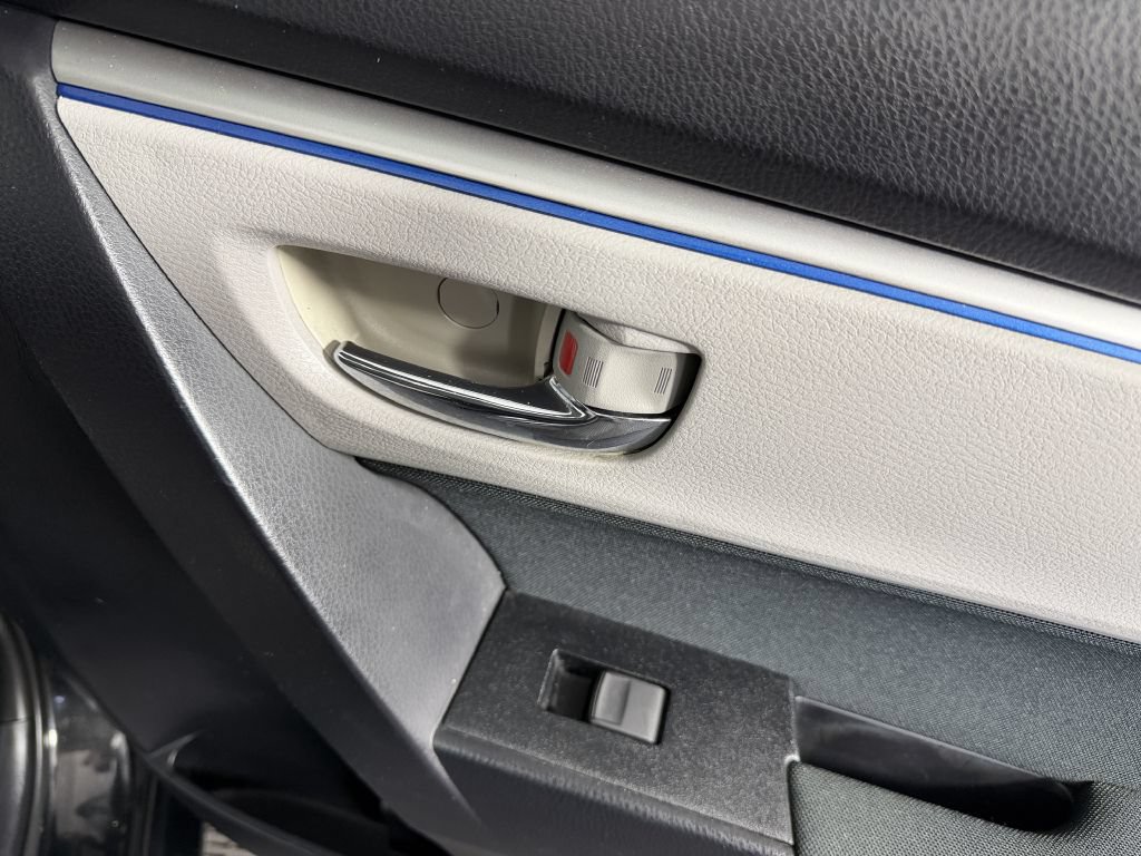 Used 2016 Toyota Corolla LE FWD image 42