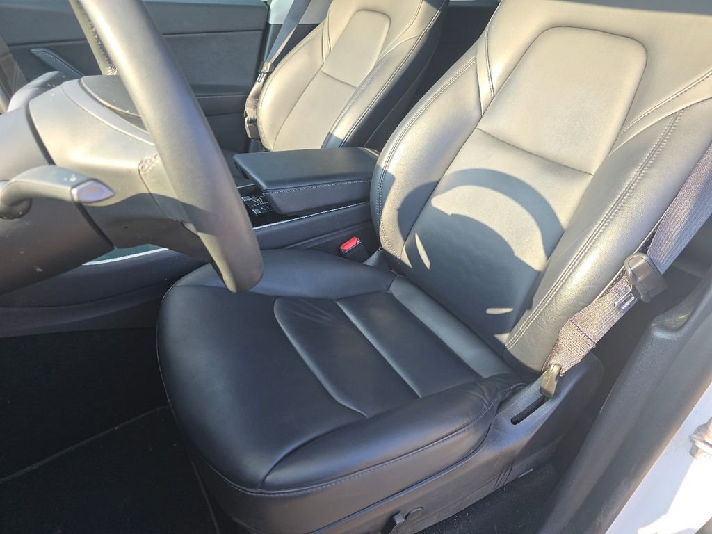 Used 2020 Tesla Model Y Long Range image 22