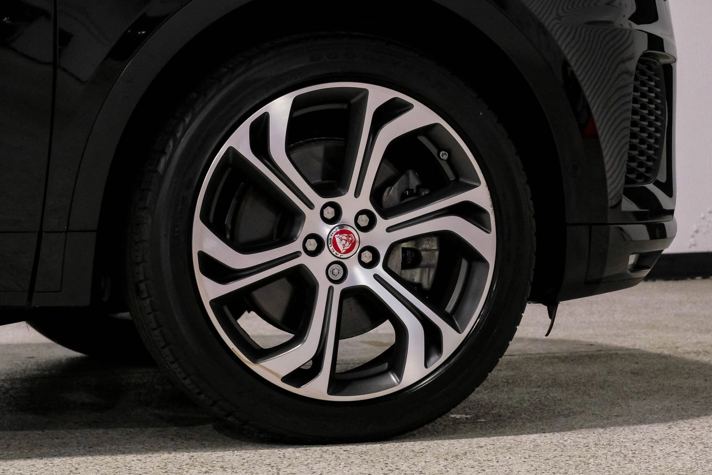 Used 2018 Jaguar E-PACE First Edition image 81