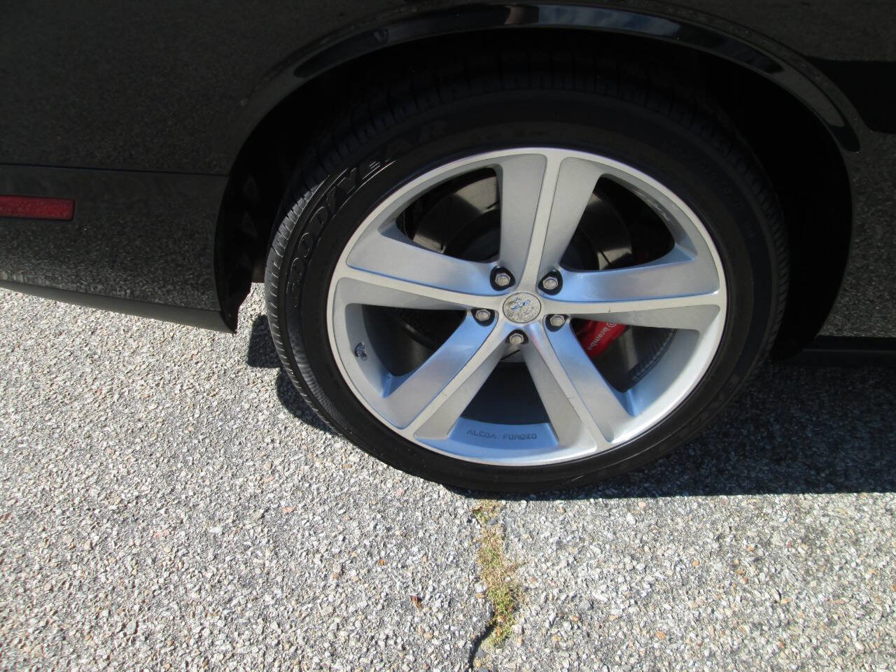 Used 2009 Dodge Challenger SRT8 w/ SRT Option Group II image 15
