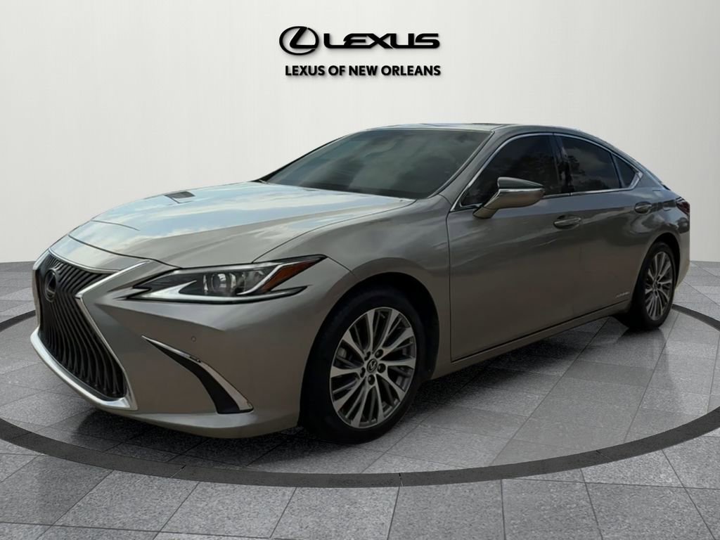 Certified 2021 Lexus ES 300h w/ Premium Package image 3
