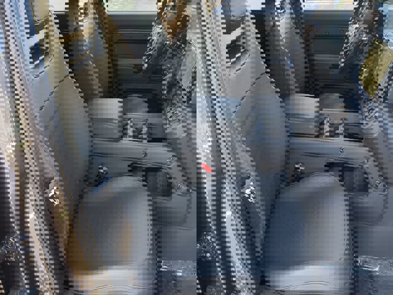 Used 2025 Land Rover Defender 110 image 24