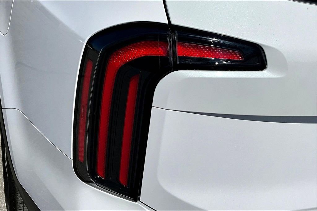 Used 2024 Kia Telluride EX X-Line image 23