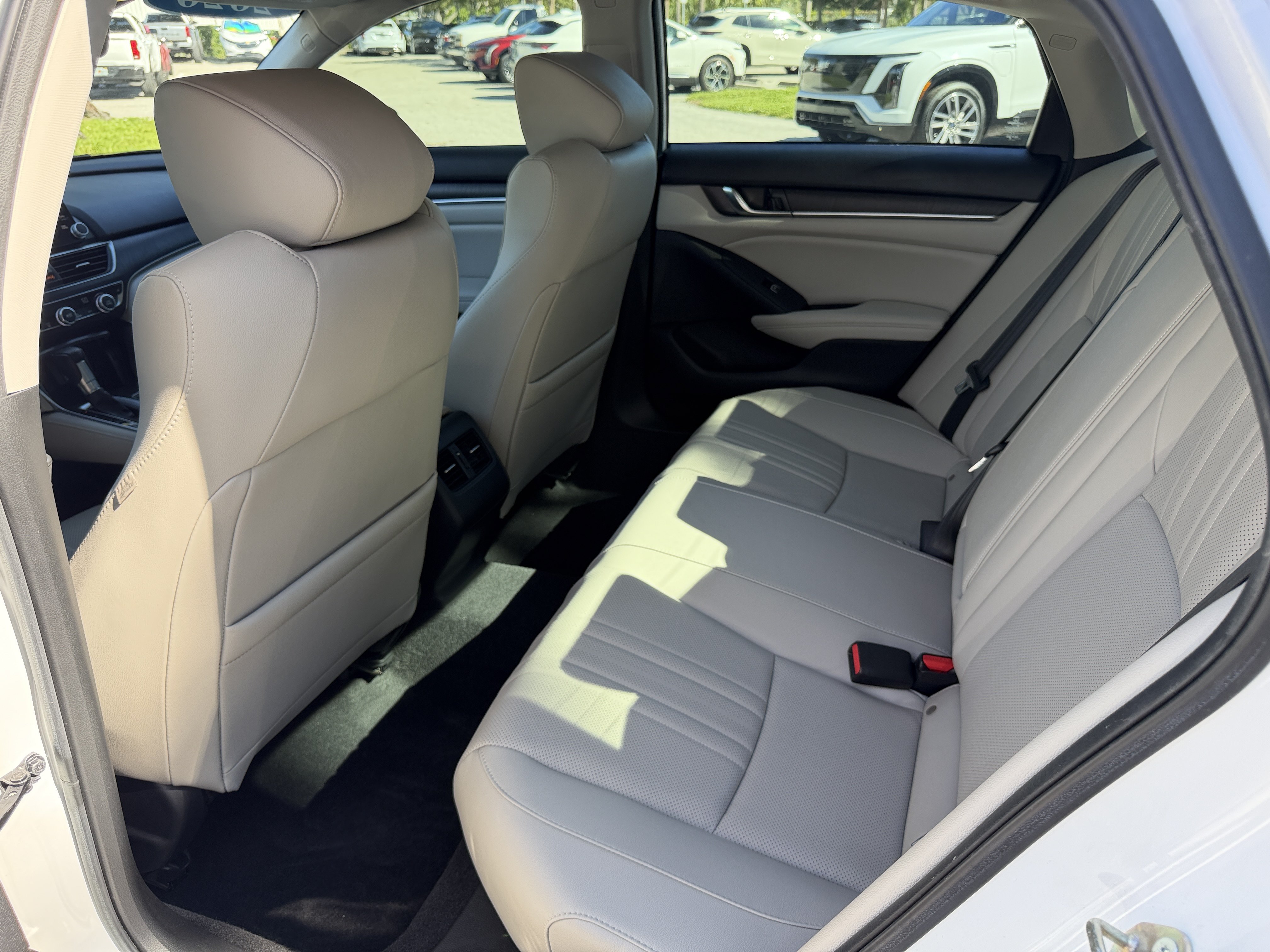 Used 2020 Honda Accord EX-L image 17
