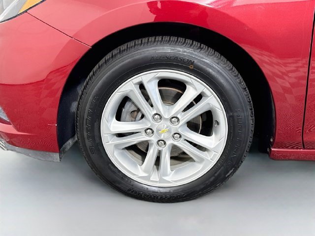 Used 2018 Chevrolet Cruze LT w/ Convenience Package FWD image 37