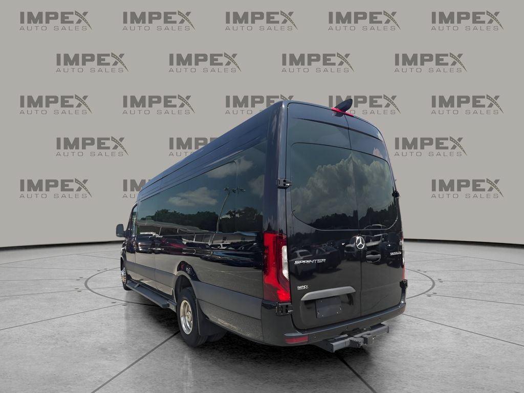 Used 2024 Mercedes-Benz Sprinter 3500 image 3