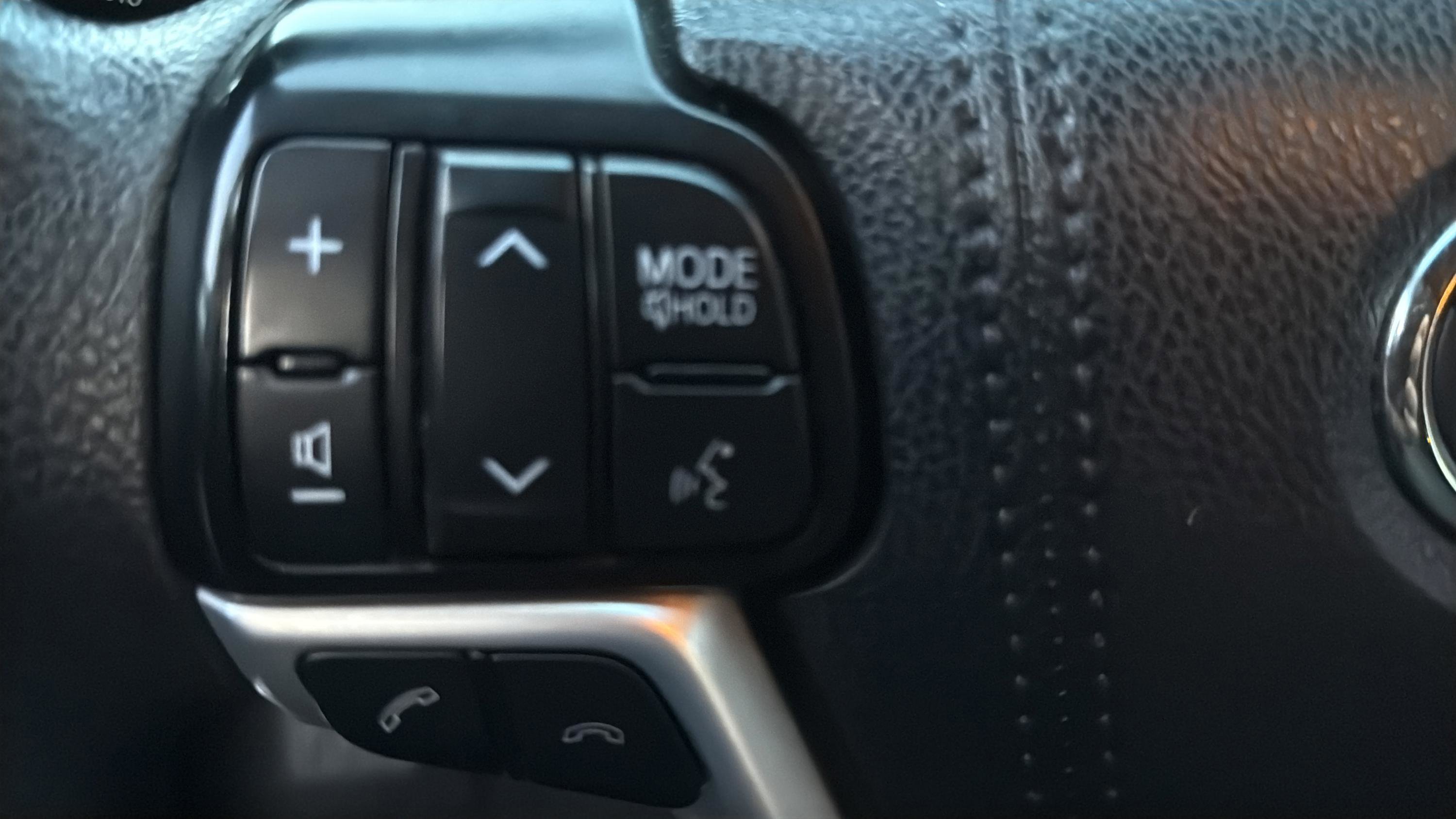 Used 2019 Toyota Highlander LE image 14