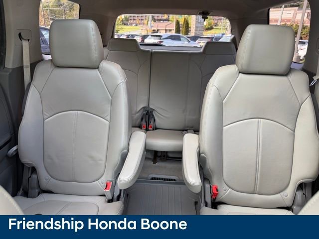 Used 2016 GMC Acadia SLT AWD/4WD image 40