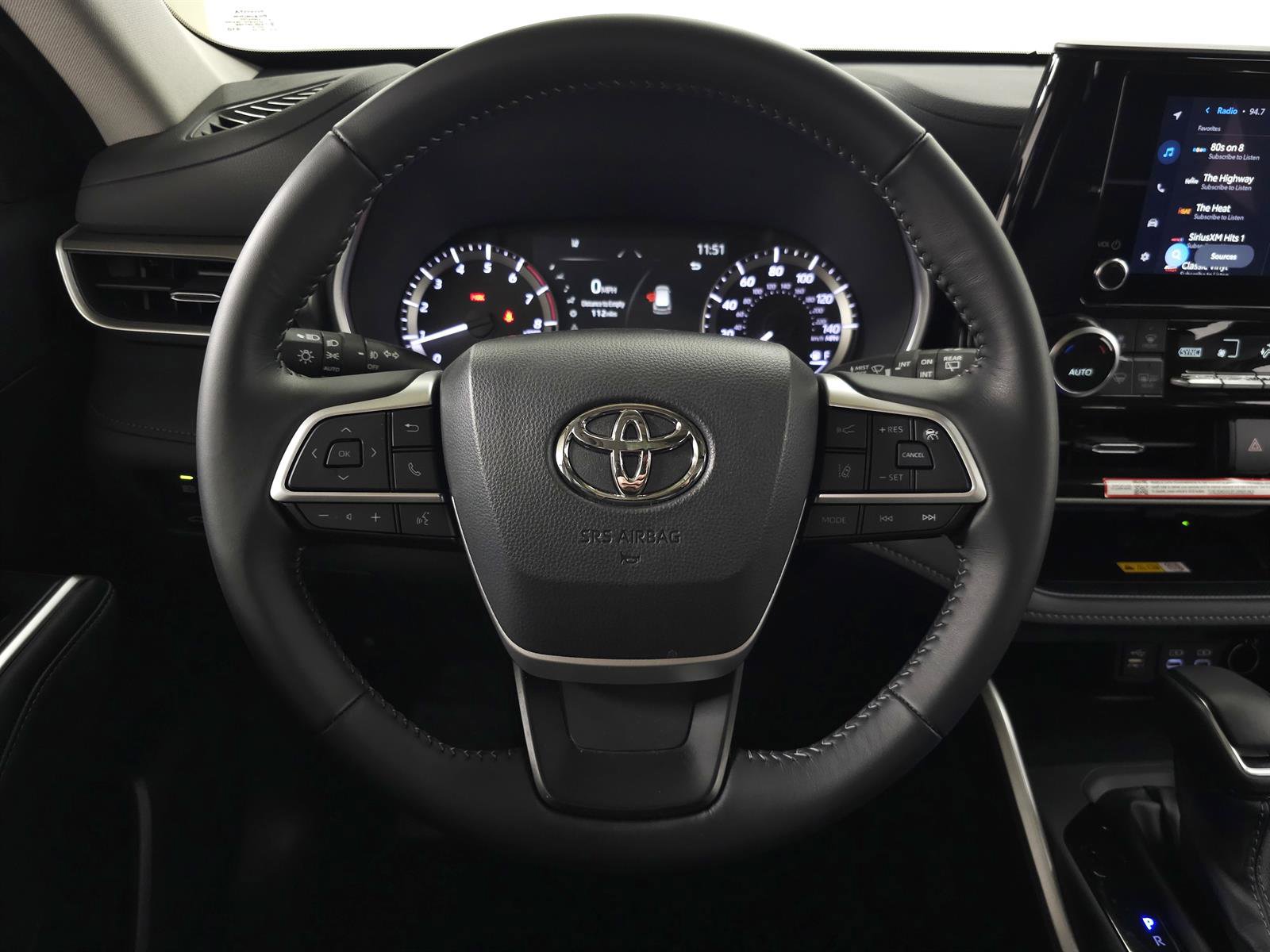 Used 2025 Toyota Highlander XLE AWD/4WD image 20