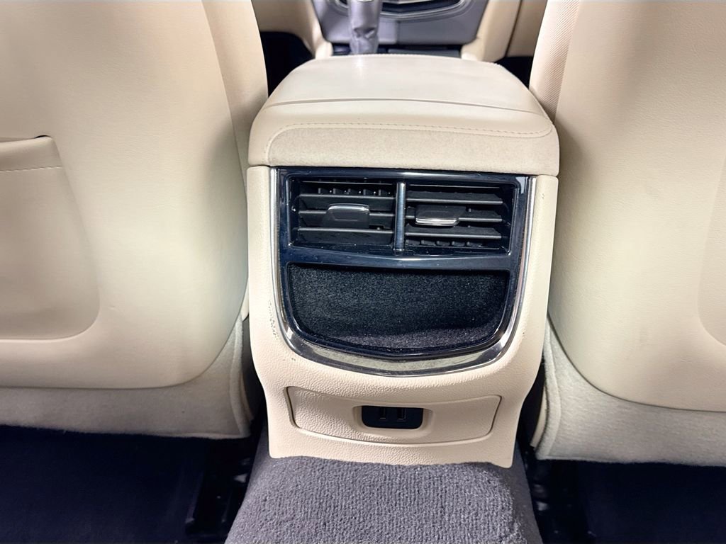 Used 2018 Cadillac CTS Luxury image 32