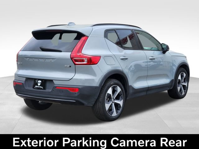 Certified 2025 Volvo XC40 B5 Plus AWD/4WD image 9