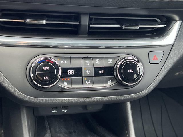 Used 2025 Buick Envista Preferred w/ Convenience I Package image 25