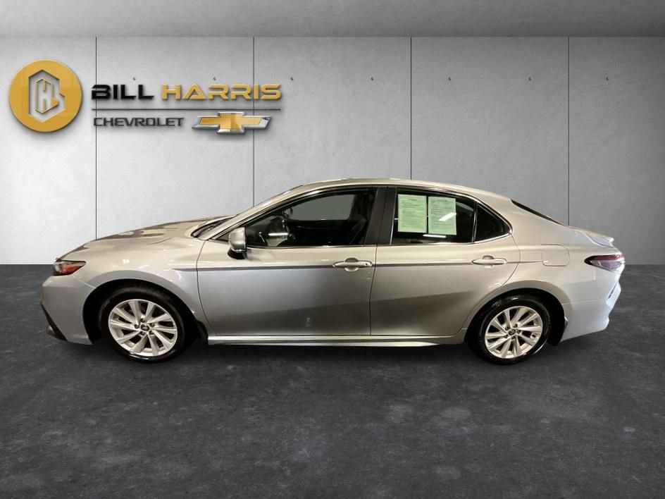 Used 2024 Toyota Camry SE FWD image 13