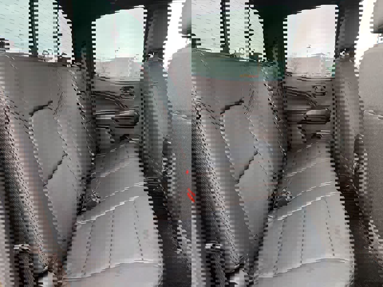 Used 2024 Chevrolet Colorado Trail Boss w/ Technology Package image 17