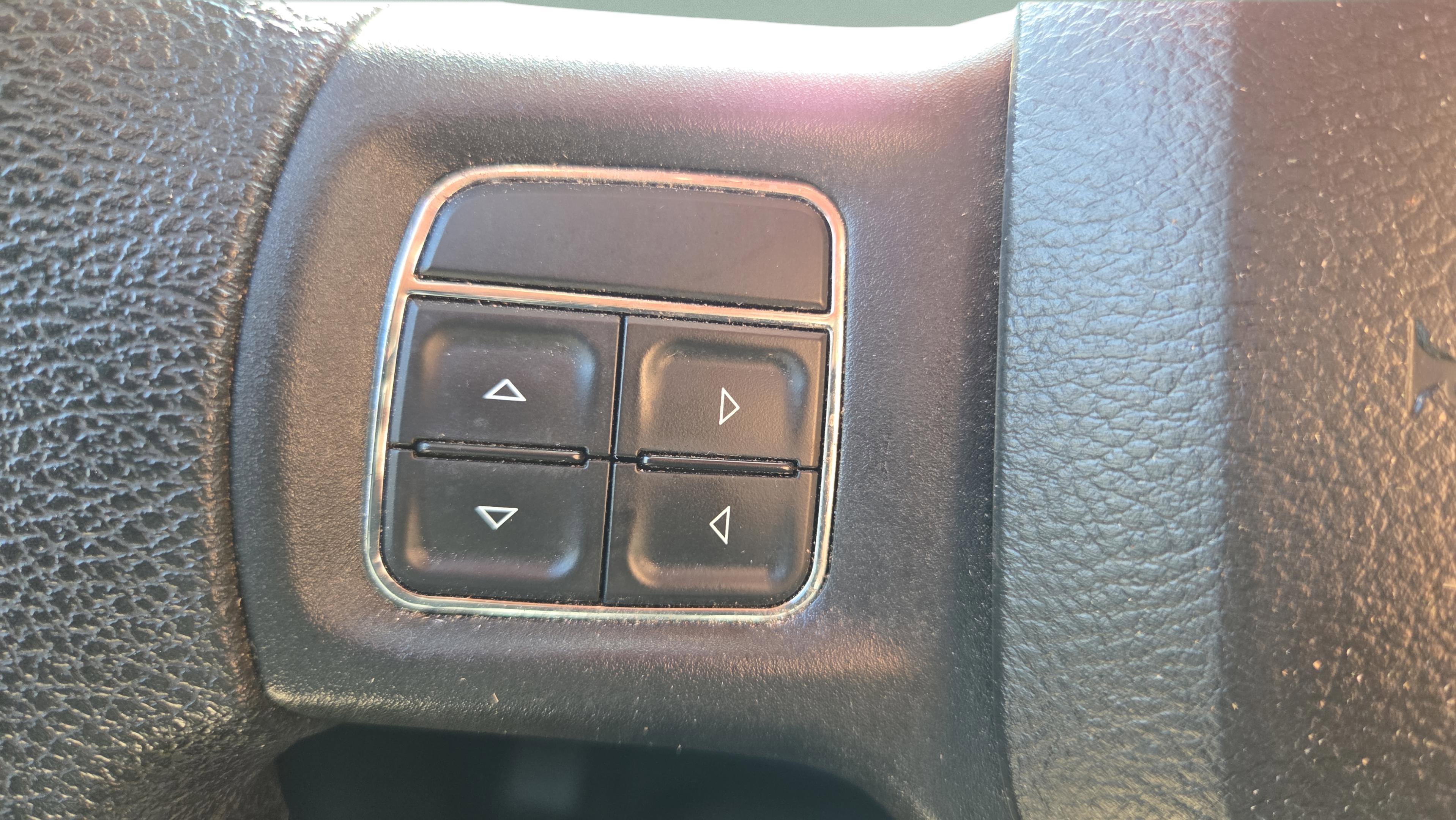 Used 2016 RAM 1500 Tradesman image 33