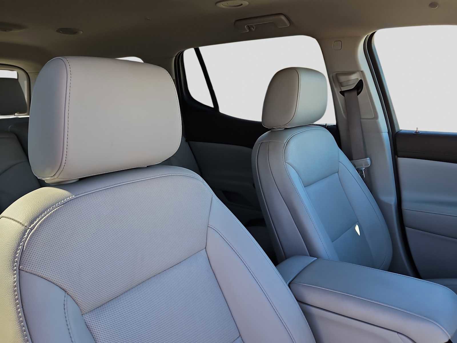 Used 2023 GMC Acadia SLT image 17