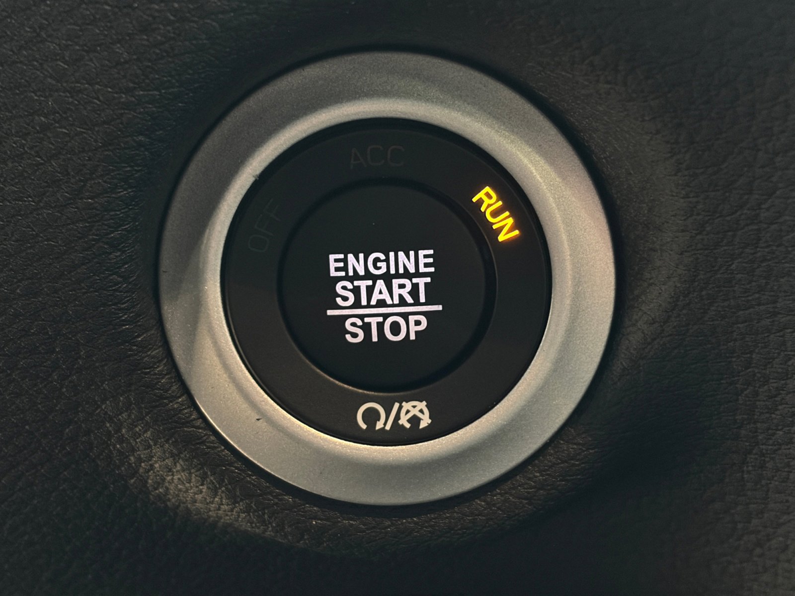 New 2026 Chrysler Pacifica Select AWD/4WD image 23