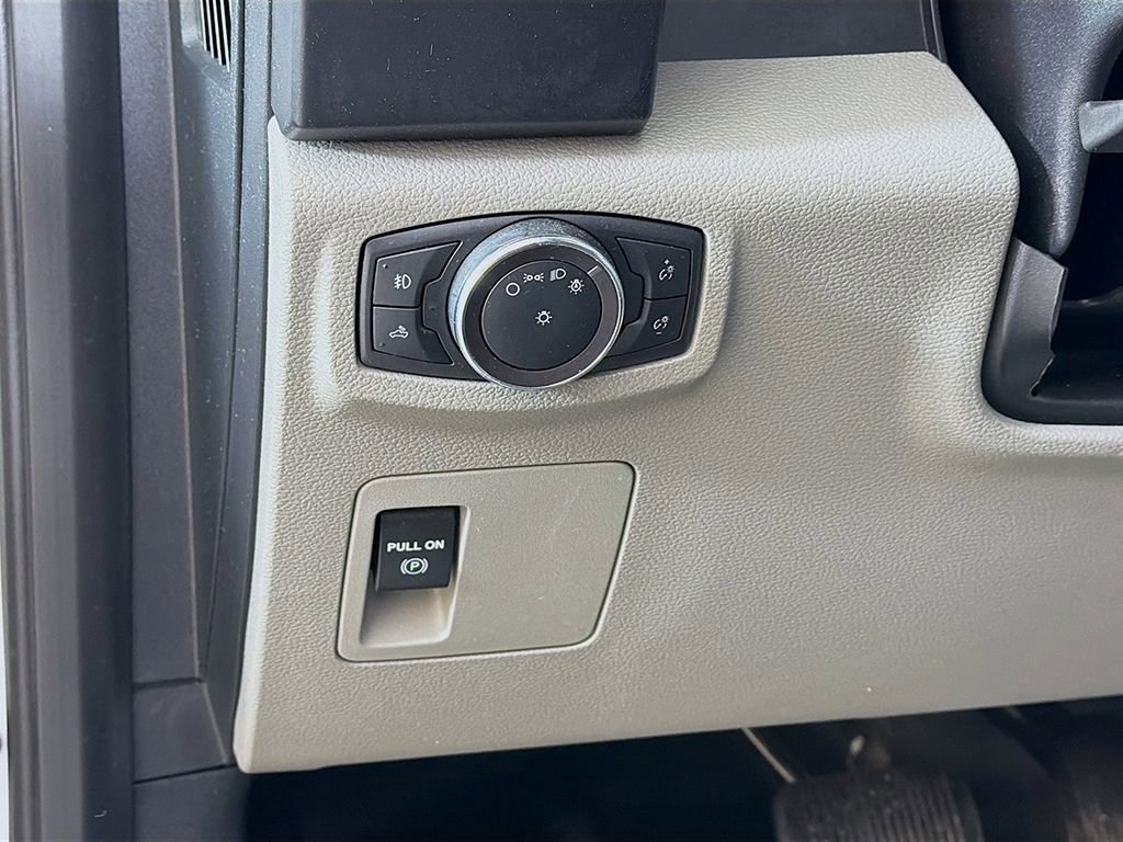 Used 2018 Ford F150 XL w/ Equipment Group 101A Mid AWD/4WD image 23