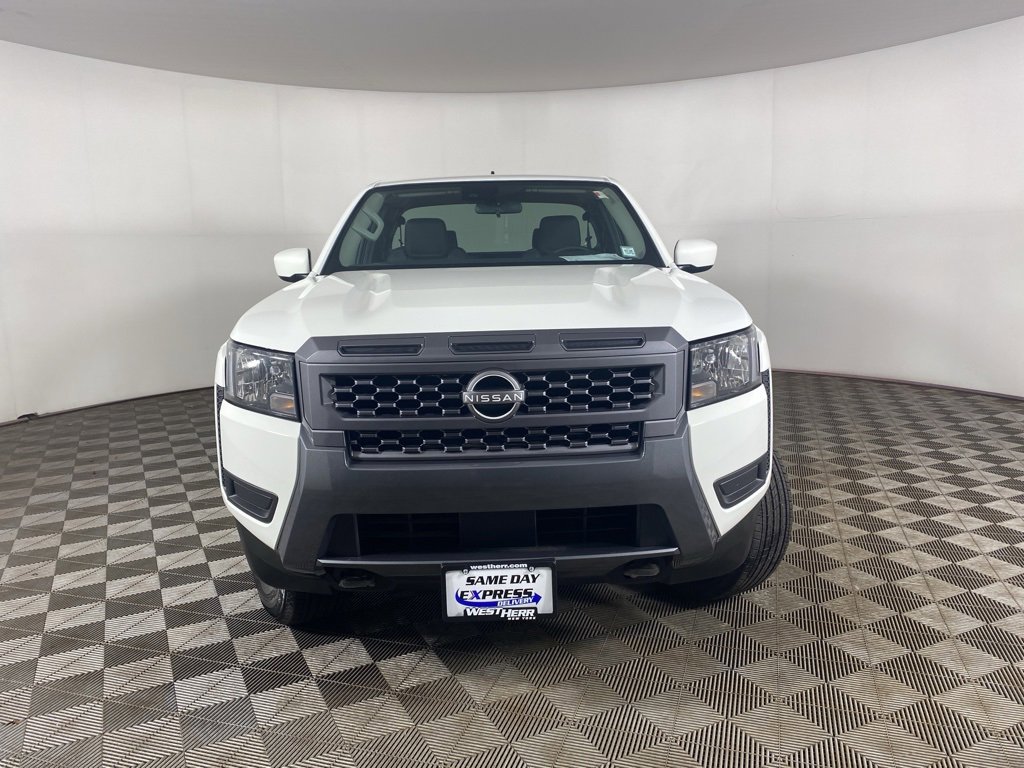 Used 2025 Nissan Frontier SV image 7