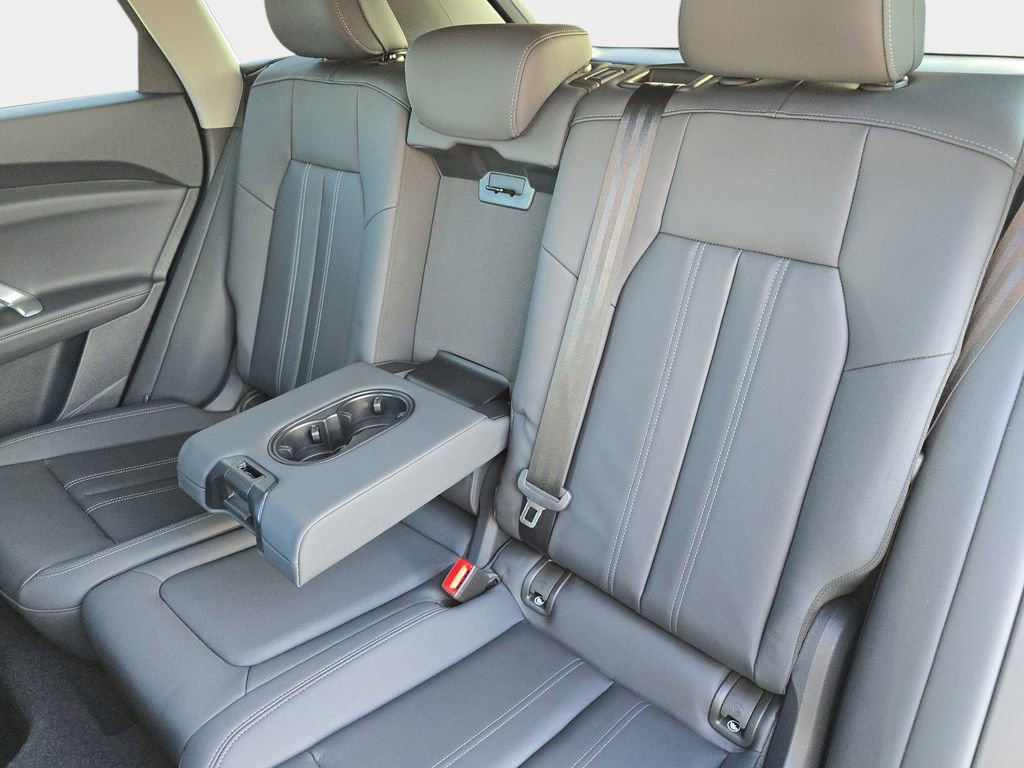 New 2025 Audi Q5 Premium image 14