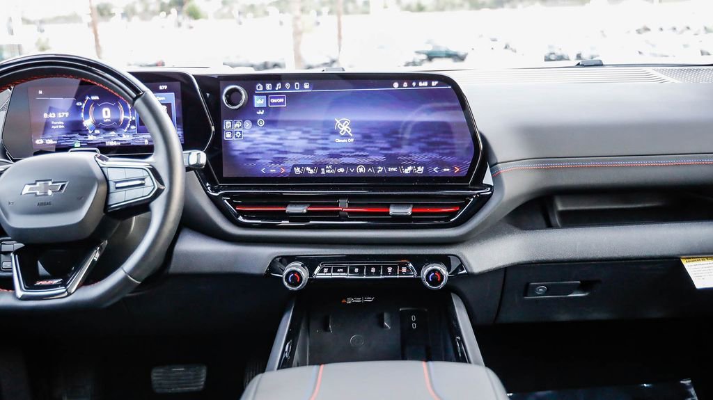 Used 2025 Chevrolet Silverado EV RST AWD/4WD image 16