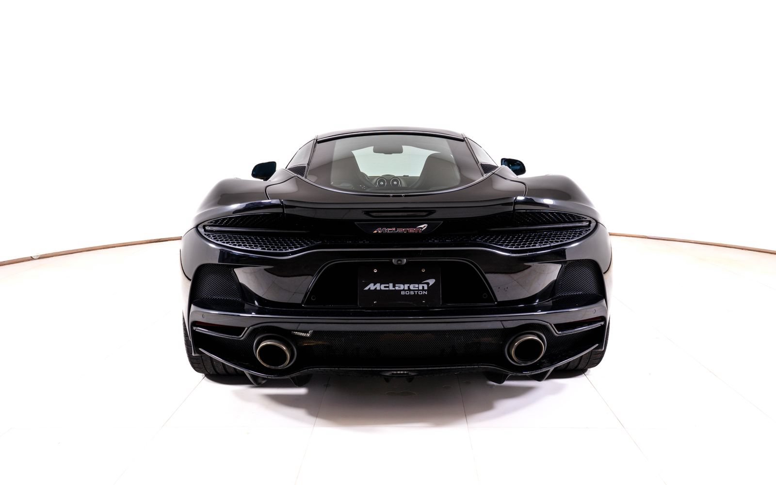 Used 2022 McLaren GT RWD image 4