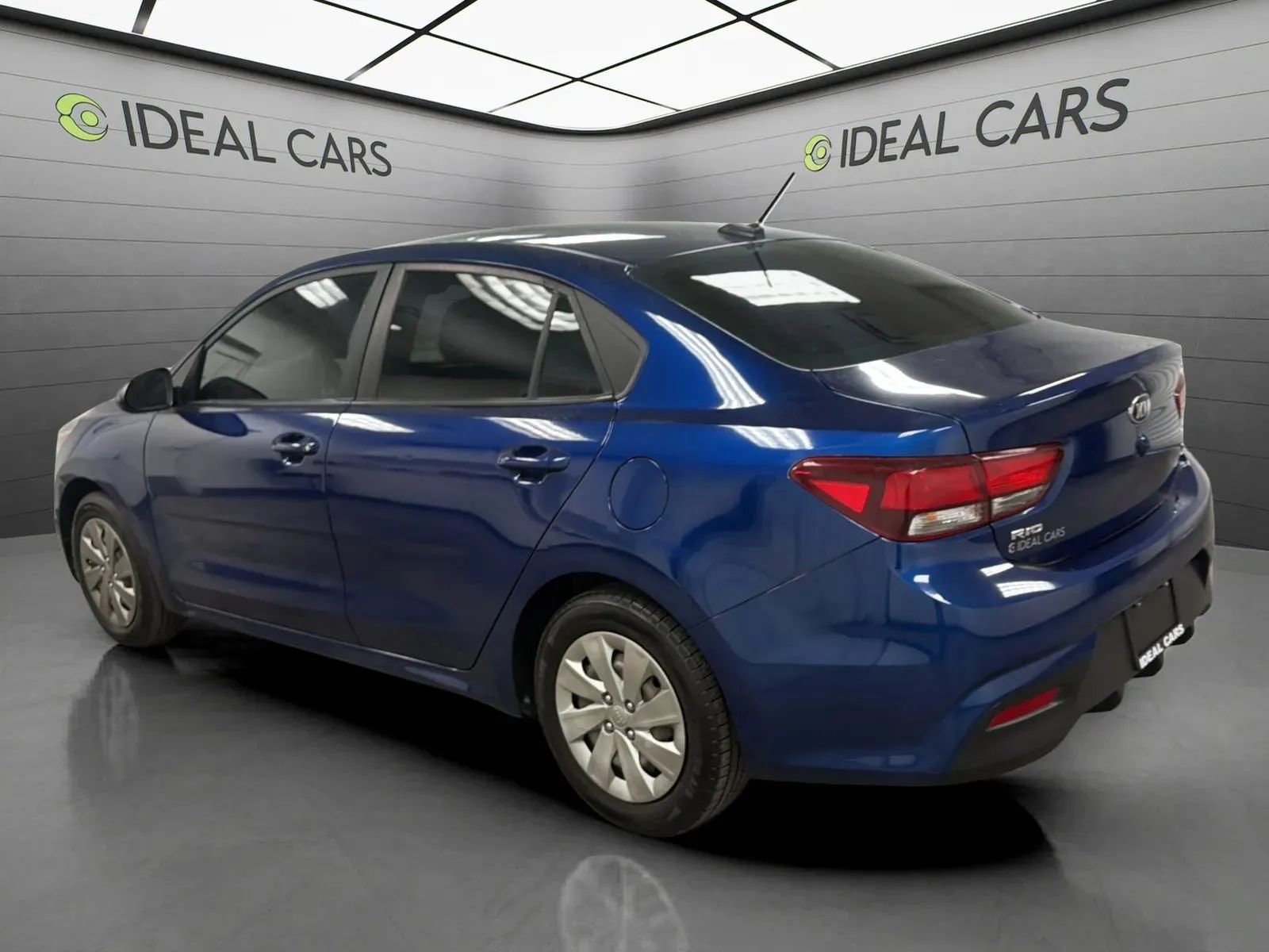 Used 2019 Kia Rio S FWD image 3