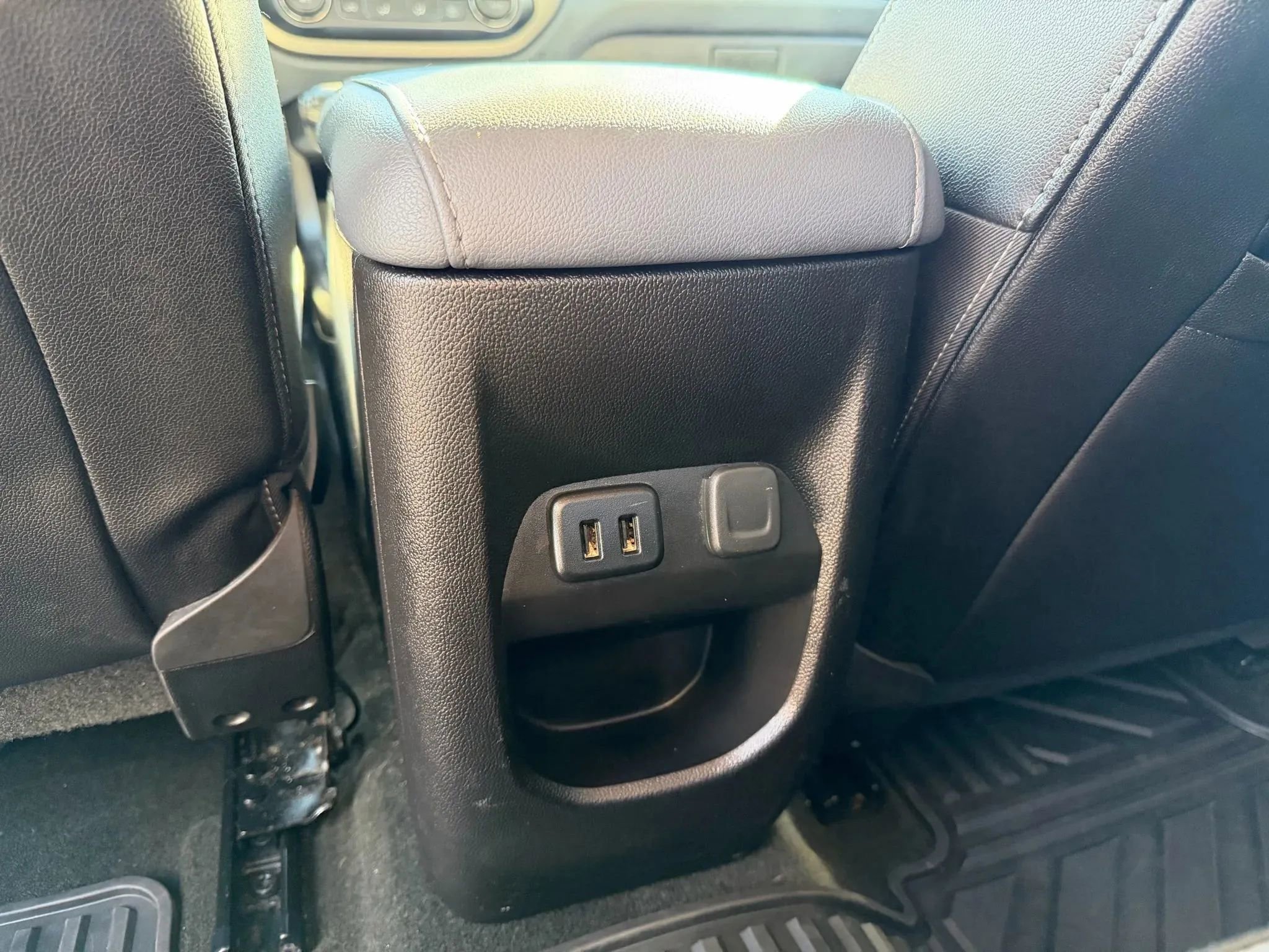 Used 2018 Chevrolet Colorado Z71 image 20