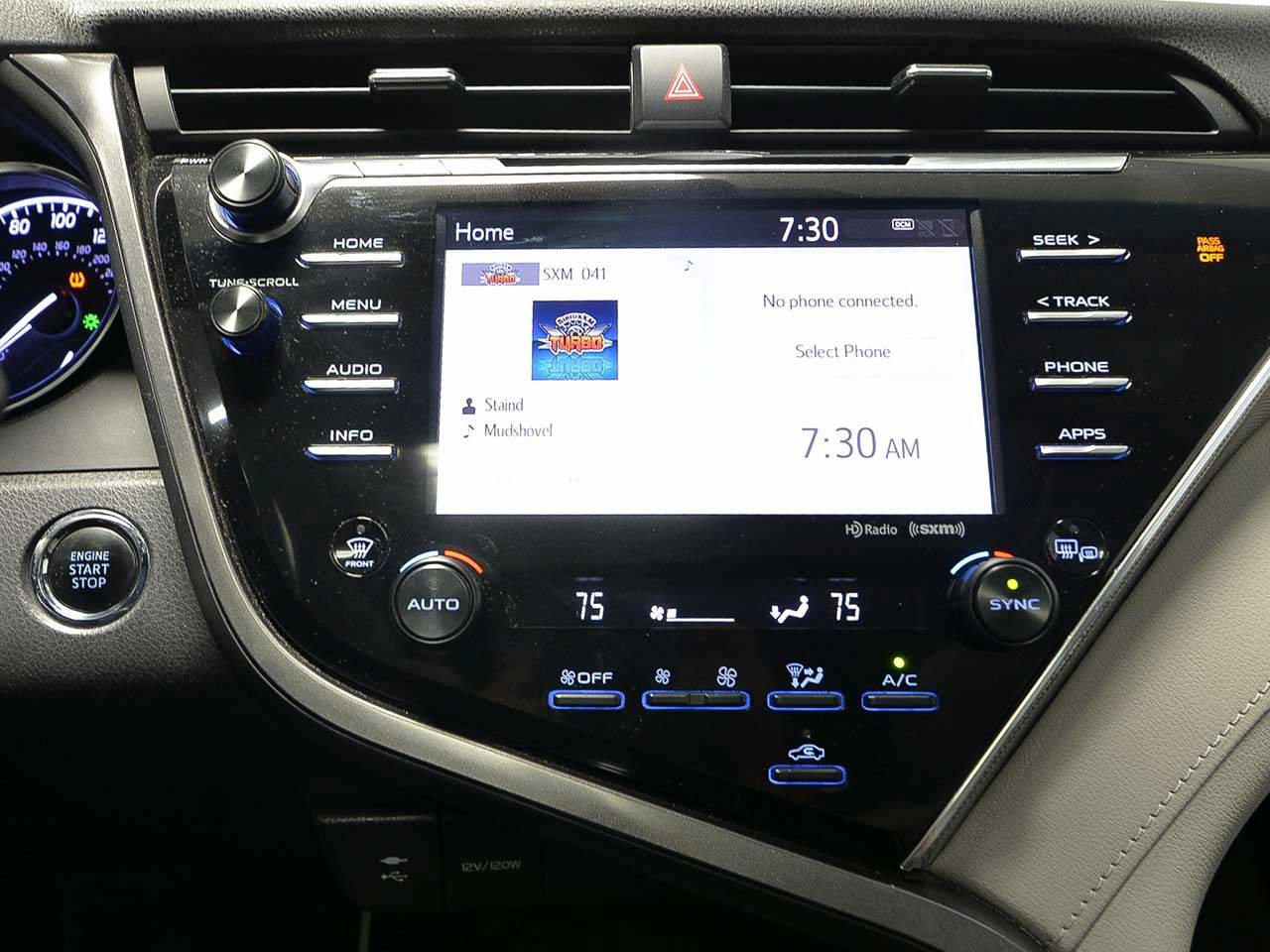 Used 2018 Toyota Camry SE image 15