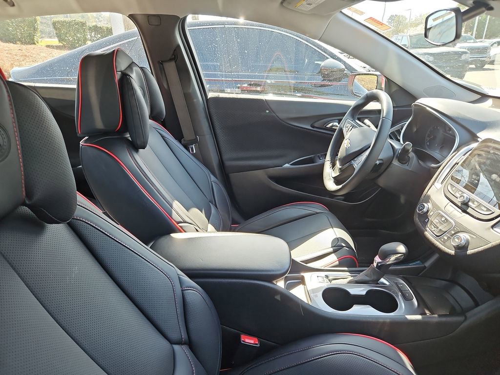 Used 2025 Chevrolet Malibu RS image 9