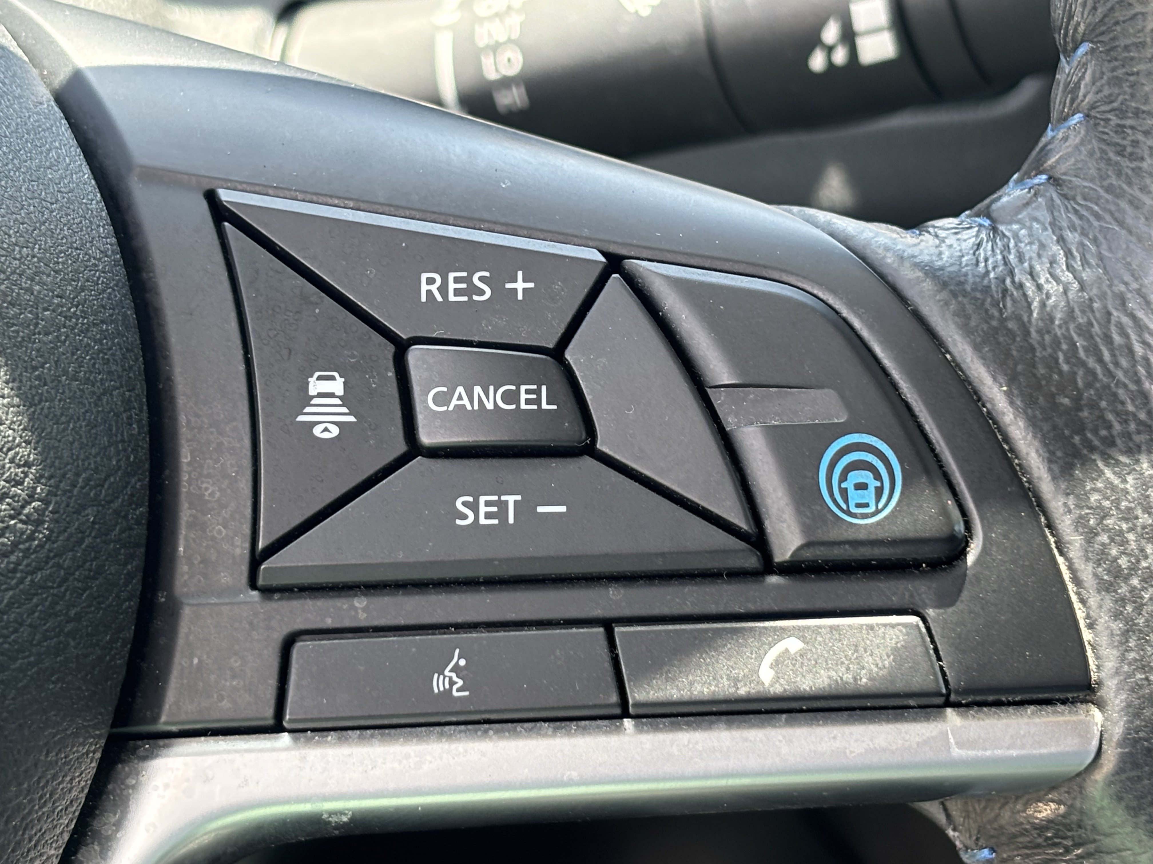 Used 2019 Nissan Leaf SL Plus FWD image 23