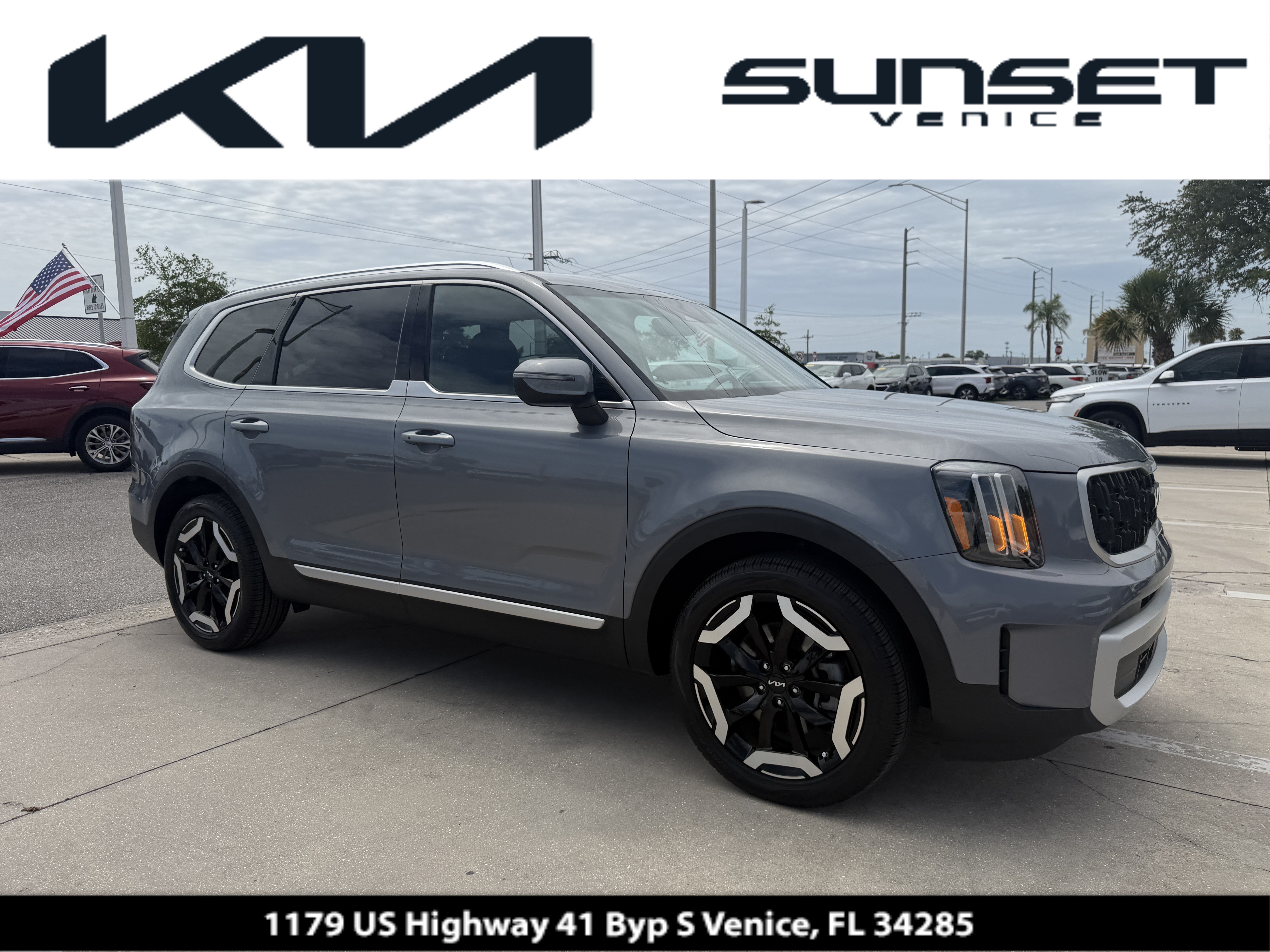 Certified 2024 Kia Telluride EX w/ EX Captain's Chair Package FWD image 1