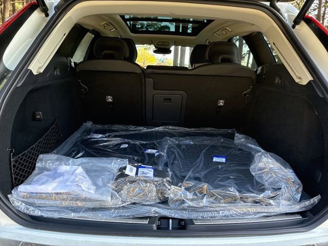 New 2026 Volvo XC60 B5 Ultra w/ Protection Package Premier AWD/4WD image 18