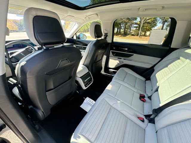 New 2026 Lincoln Nautilus Reserve w/ Jet Appearance Package AWD/4WD image 24