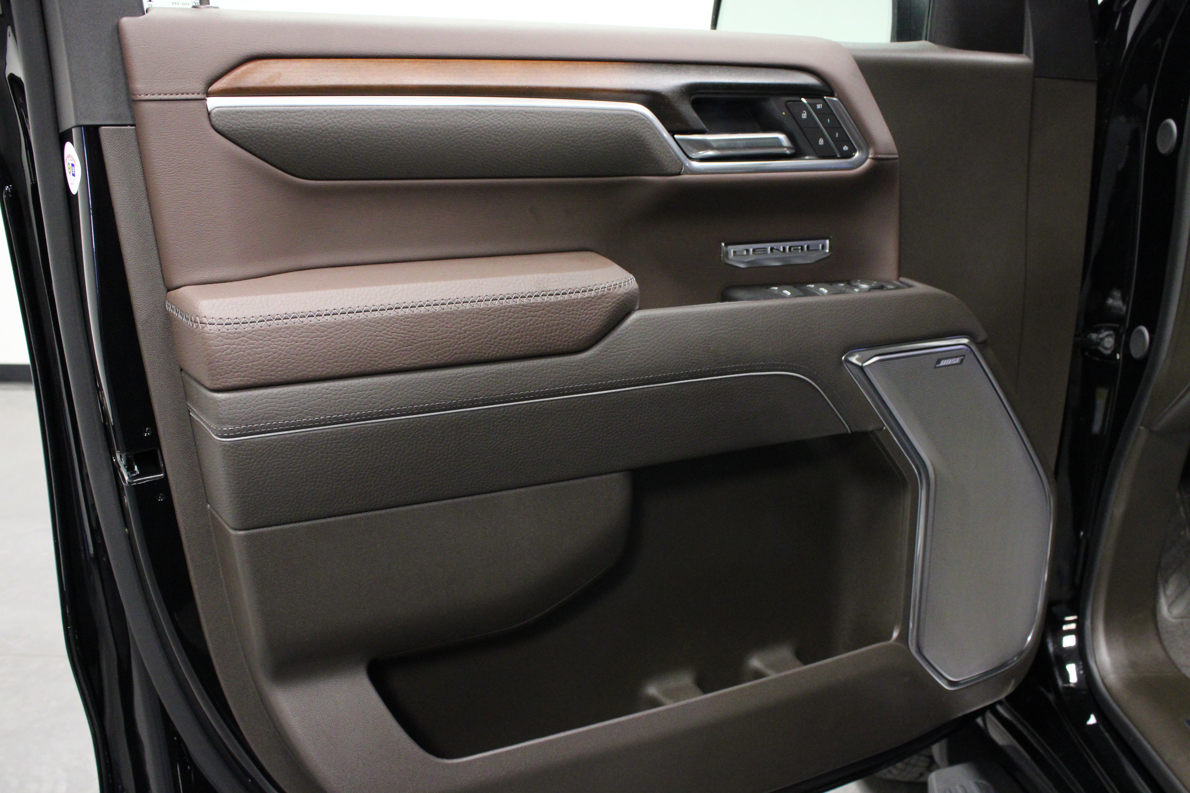 New 2025 GMC Sierra 1500 Denali w/ Technology Package image 11