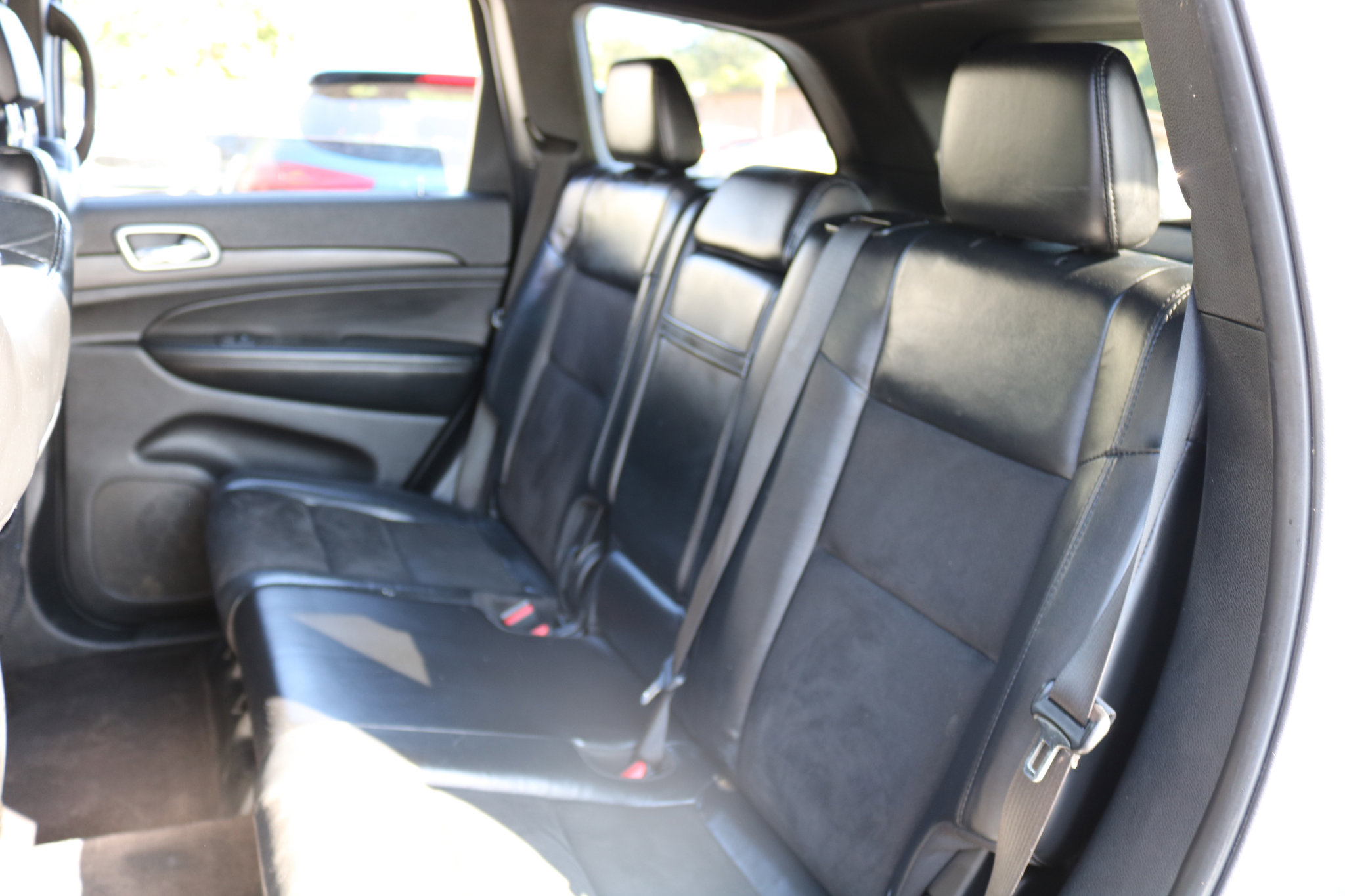 Used 2019 Jeep Grand Cherokee Altitude image 38