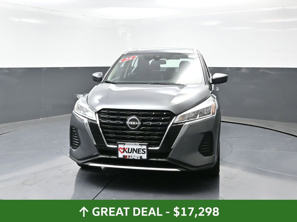 Used 2024 Nissan Kicks SV image 8