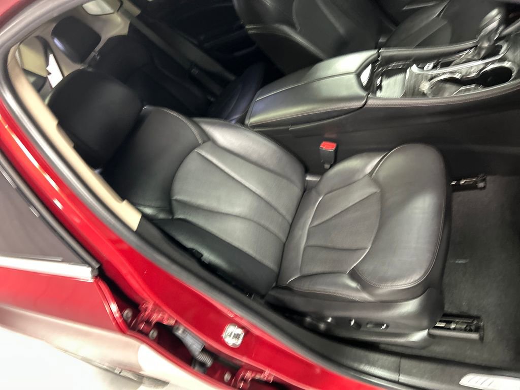 Used 2017 Buick Envision Essence FWD image 24