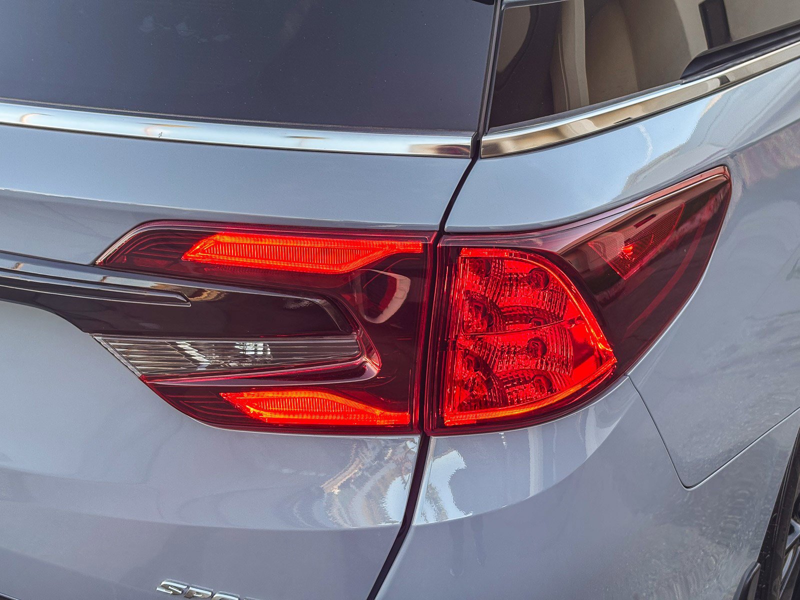 Certified 2024 Honda Odyssey Sport image 8