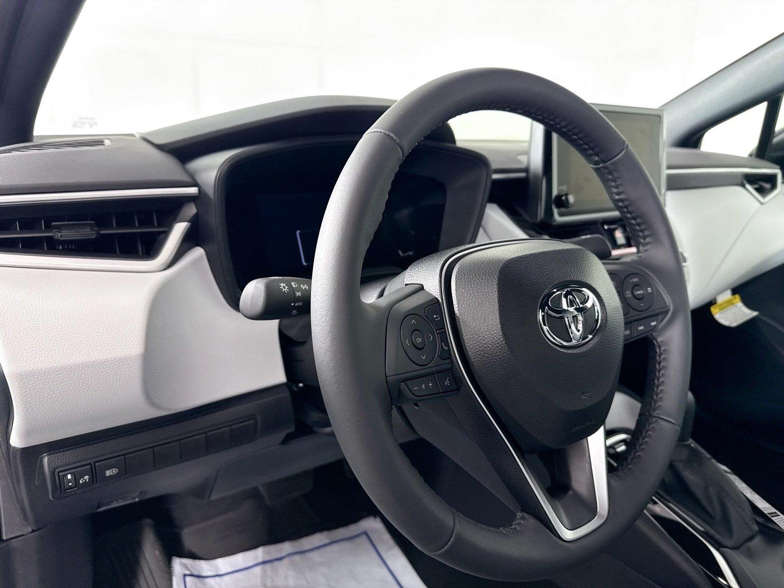 New 2026 Toyota Corolla SE FWD image 14